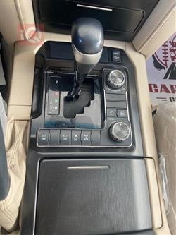 تۆیۆتا لاند کروزەر